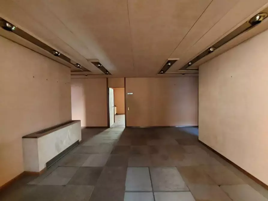 Immagine 1 di Ufficio in vendita  in Piazza del Popolo, 27, 48018 Faenza RA, Italia a Faenza