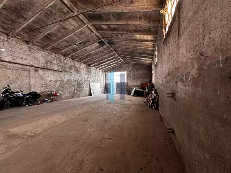 Immagine 2 di Magazzino in vendita  in STRADA DEL BOZZOLINO a Acquafredda