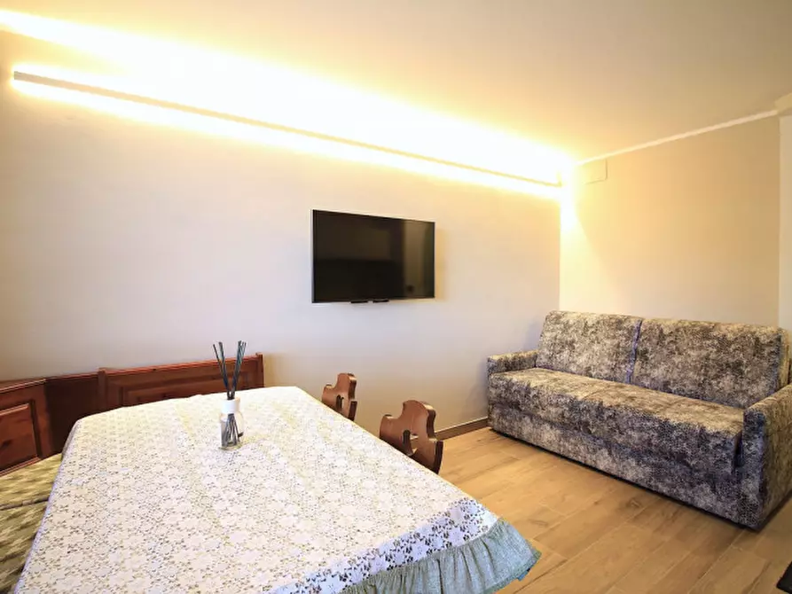 Immagine 3 di Appartamento in vendita  a Dimaro Folgarida