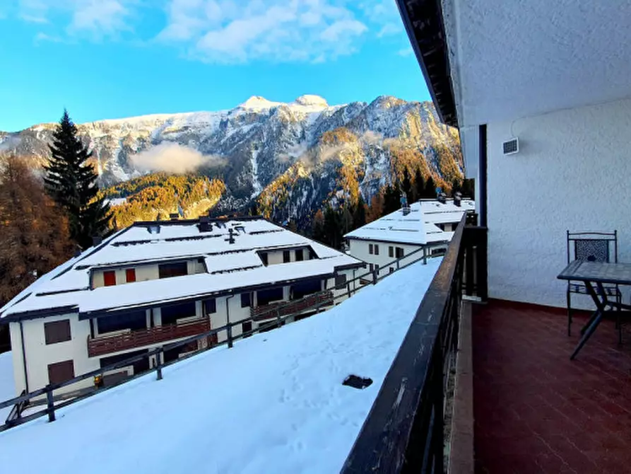 Immagine 4 di Appartamento in vendita  a Dimaro Folgarida