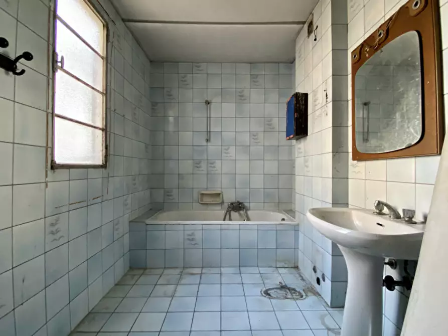 Immagine 14 di Appartamento in vendita  in Viale Francesco Crispi, 53 a Vicenza