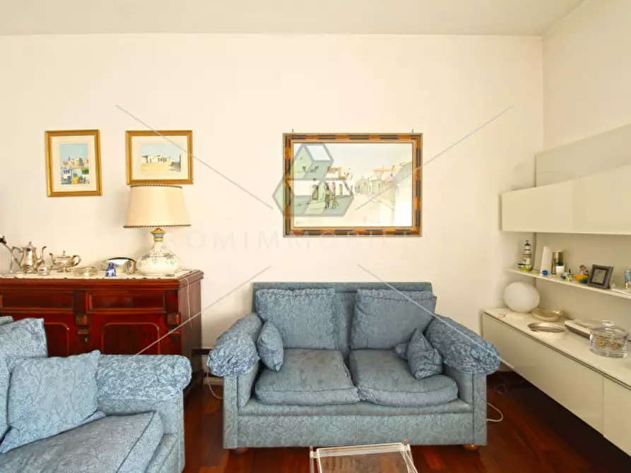 Immagine 4 di Appartamento in vendita  in Via di Santa Maria della Speranza a Roma