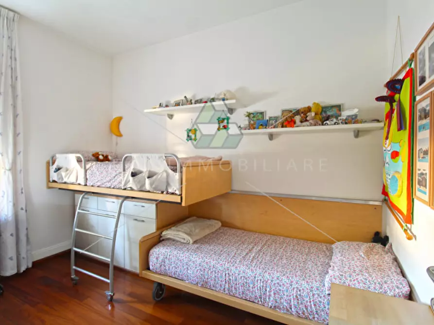 Immagine 16 di Appartamento in vendita  in Via di Santa Maria della Speranza a Roma