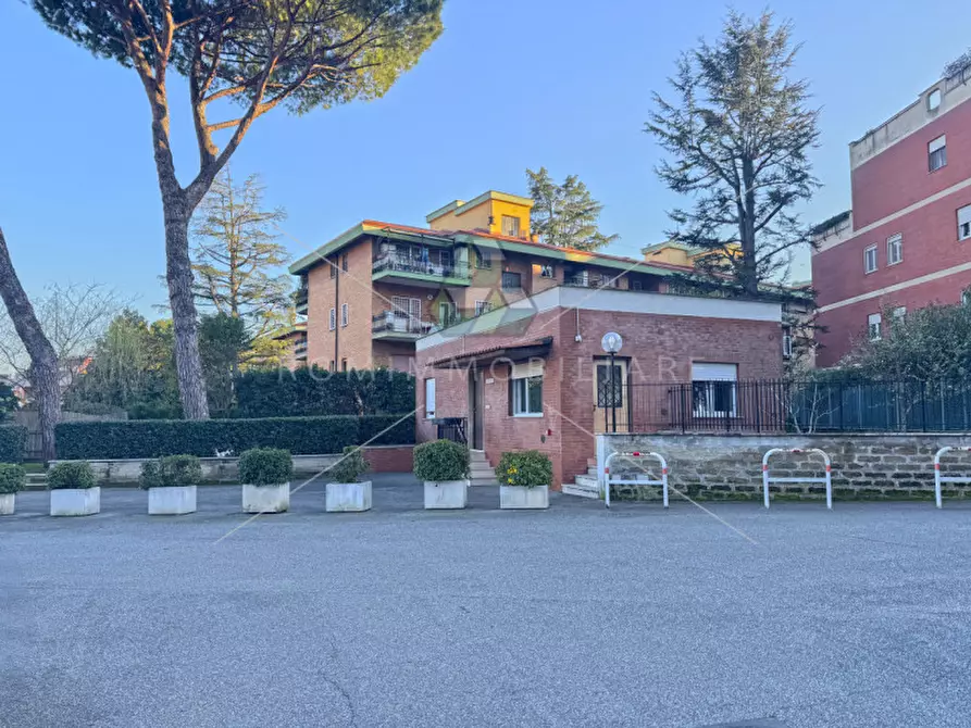 Immagine 30 di Appartamento in vendita  in Via di Santa Maria della Speranza a Roma