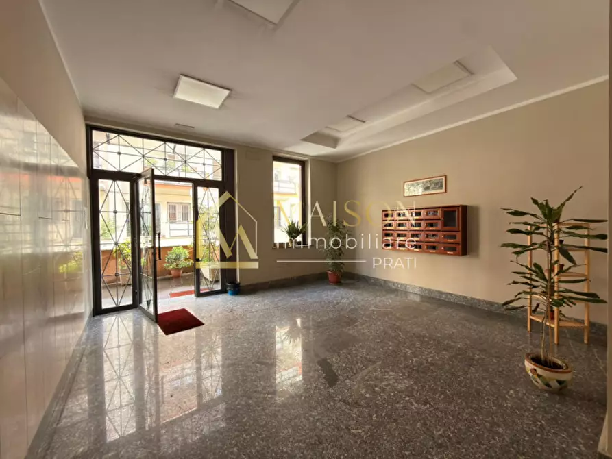 Immagine 1 di Appartamento in vendita  in Via Val Pellice a Roma