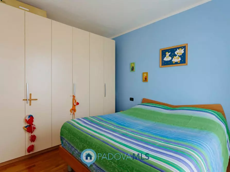 Immagine 13 di Casa trifamiliare in vendita  in Via San Pietro a Agna