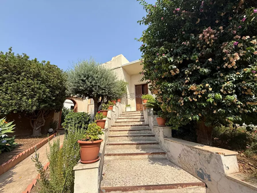 Immagine 60 di Villa in vendita  a Ragusa