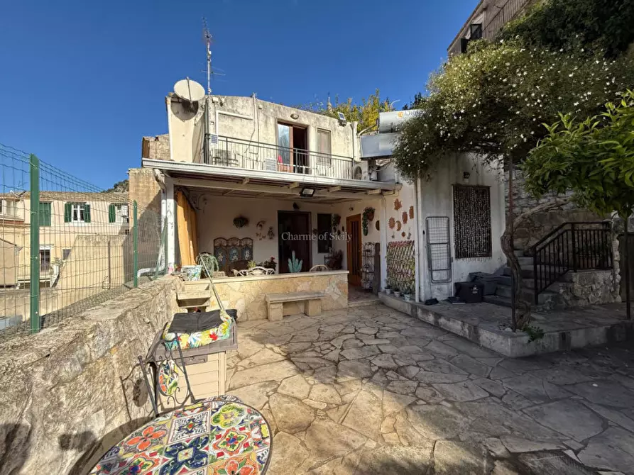 Immagine 12 di Casa indipendente in vendita  in Corso Garibaldi a Modica