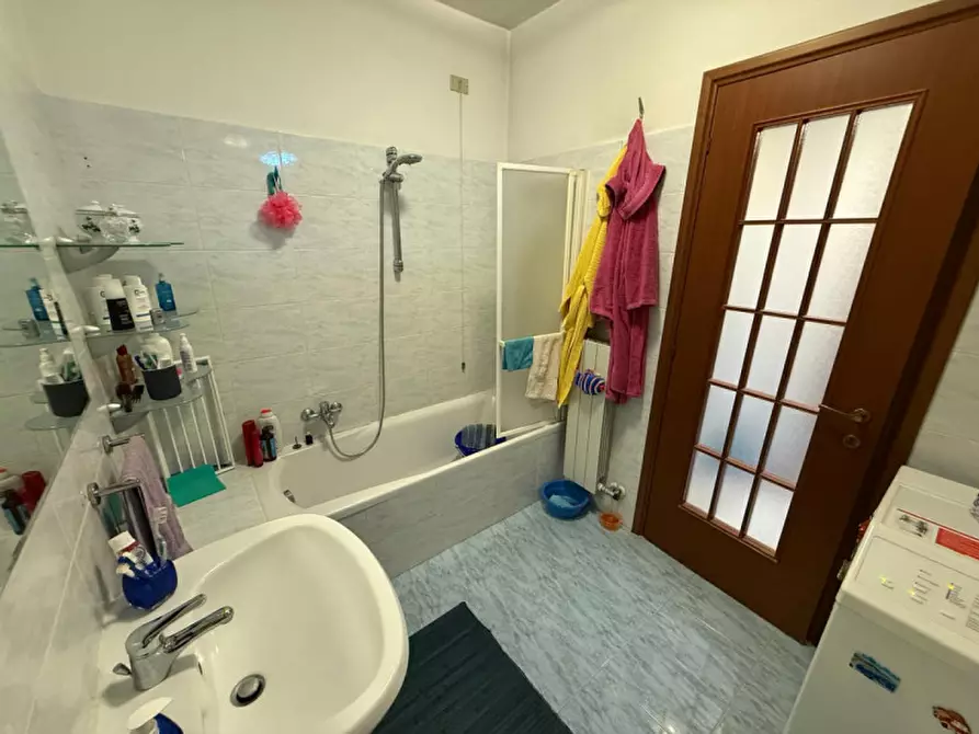 Immagine 23 di Appartamento in vendita  in Via Borgomaneri a Rozzano