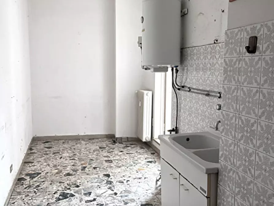 Immagine 4 di Appartamento in vendita  in Piazza Umberto Merlin a Rovigo