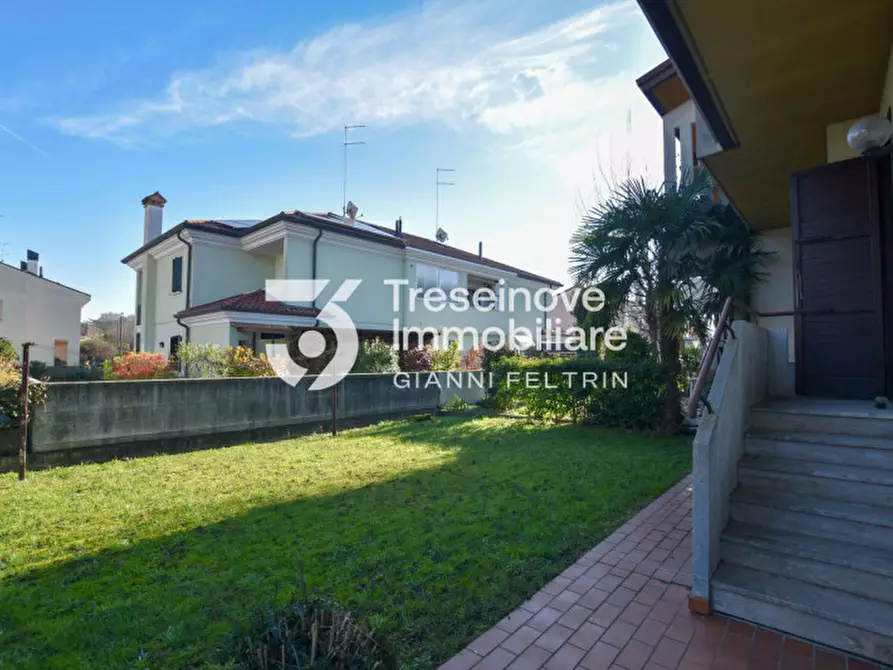 Immagine 15 di Casa trifamiliare in vendita  in Via Mestre a Preganziol