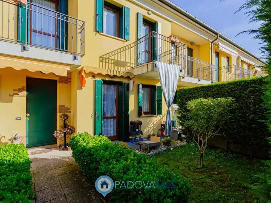 Immagine 2 di Casa trifamiliare in vendita  in Via Pietra, 35 a Agna