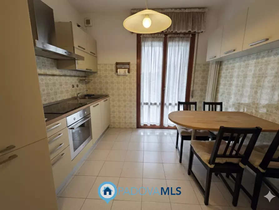 Immagine 3 di Appartamento in vendita  in Via Francesco Petrarca, 13 a Noventa Padovana