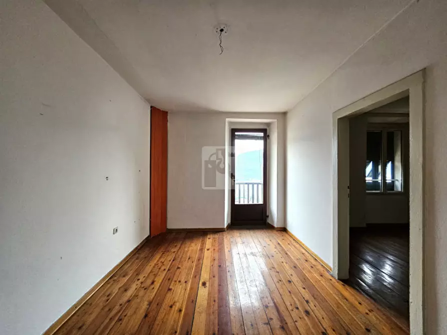 Immagine 12 di Appartamento in vendita  in Via Luigi Cadorna 6 a Tenno