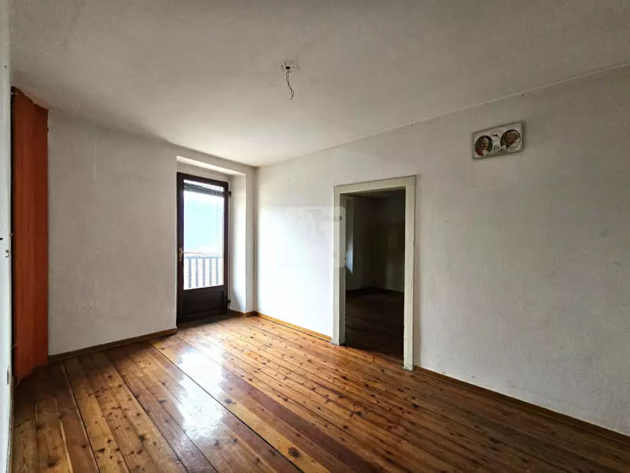 Immagine 15 di Appartamento in vendita  in Via Luigi Cadorna 6 a Tenno