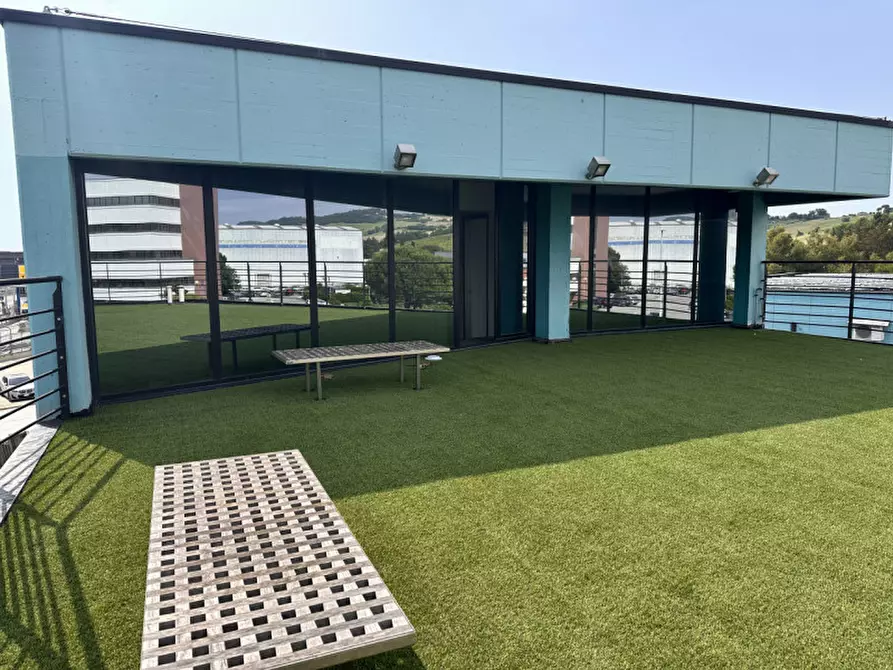 Immagine 2 di Ufficio in affitto  in Via Thomas Edison a Ancona