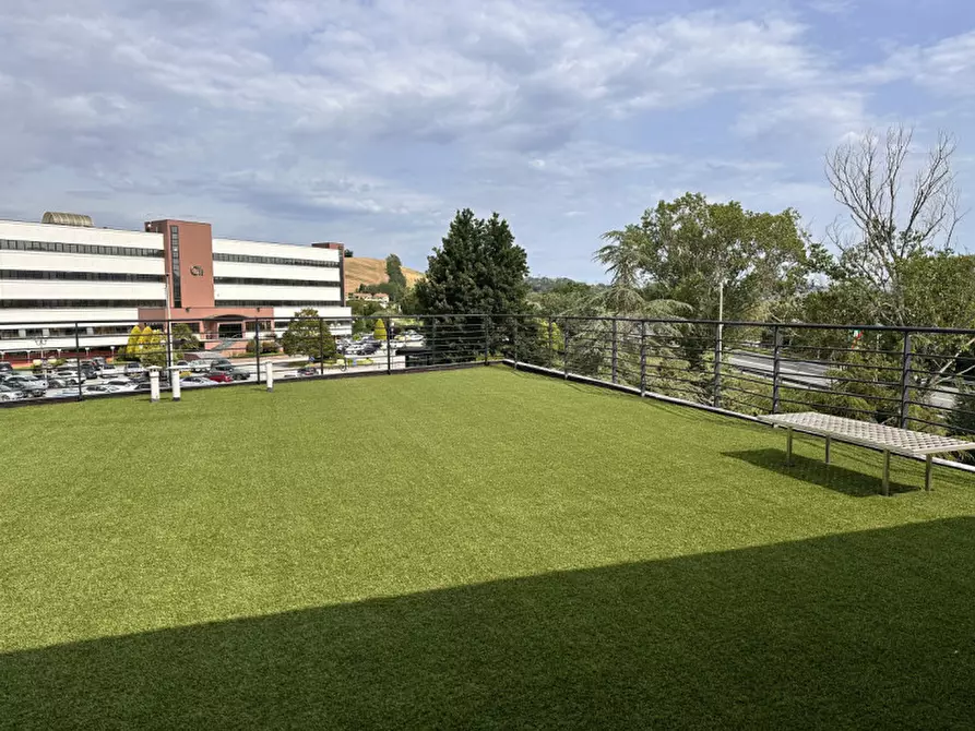 Immagine 4 di Ufficio in affitto  in Via Thomas Edison a Ancona