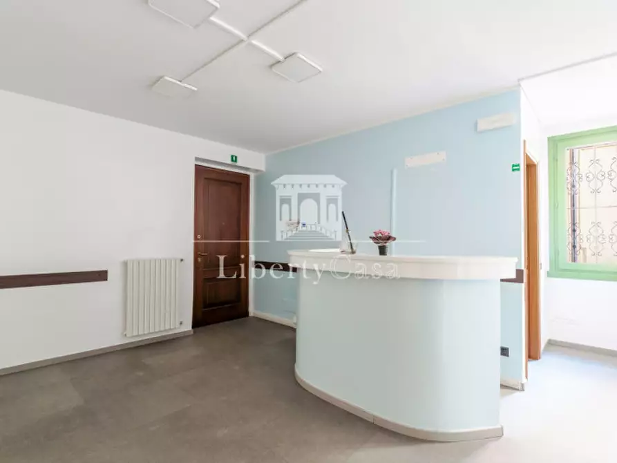 Immagine 9 di Appartamento in vendita  in Via di Mezzo a Salò