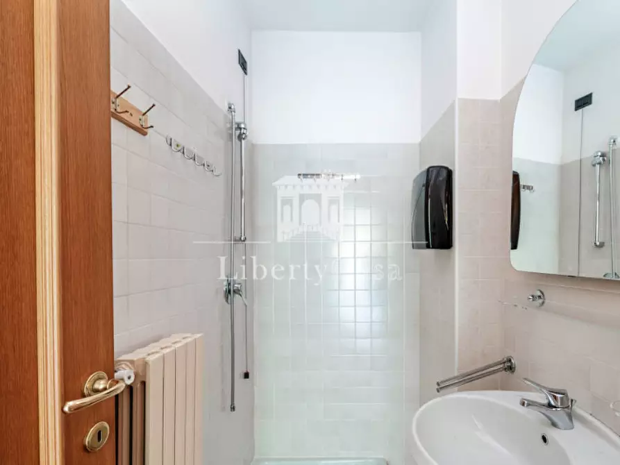 Immagine 11 di Appartamento in vendita  in Via di Mezzo a Salò