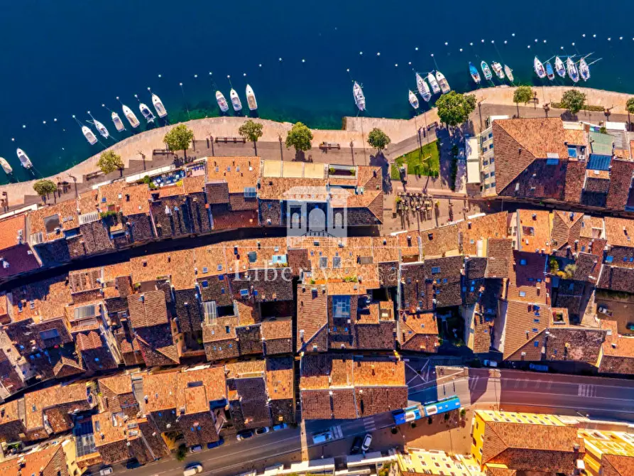 Immagine 19 di Appartamento in vendita  in Via di Mezzo a Salò