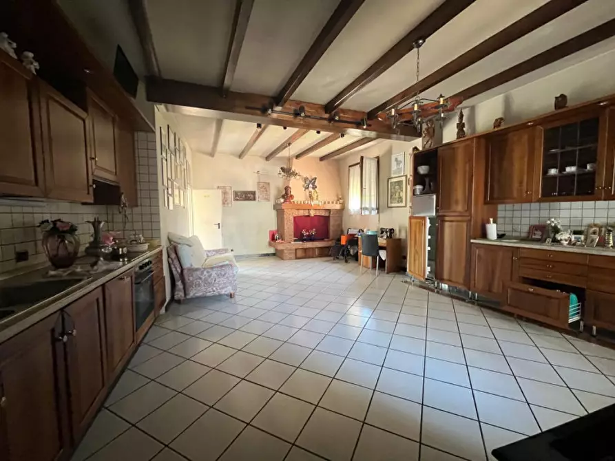 Immagine 3 di Casa indipendente in vendita  in Via Vittorio Emanuele II a Legnaro