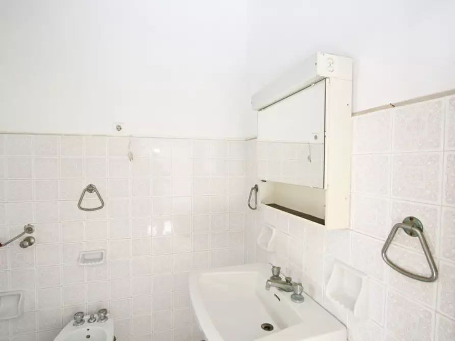 Immagine 26 di Casa indipendente in vendita  in Via Carlo De Cristoforis a Casarano