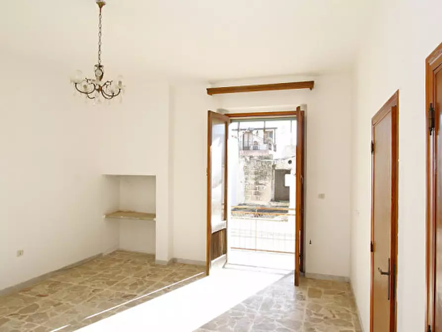 Immagine 29 di Casa indipendente in vendita  in Via Carlo De Cristoforis a Casarano