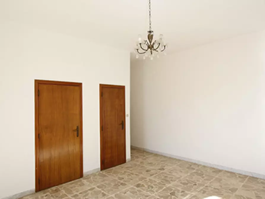 Immagine 31 di Casa indipendente in vendita  in Via Carlo De Cristoforis a Casarano