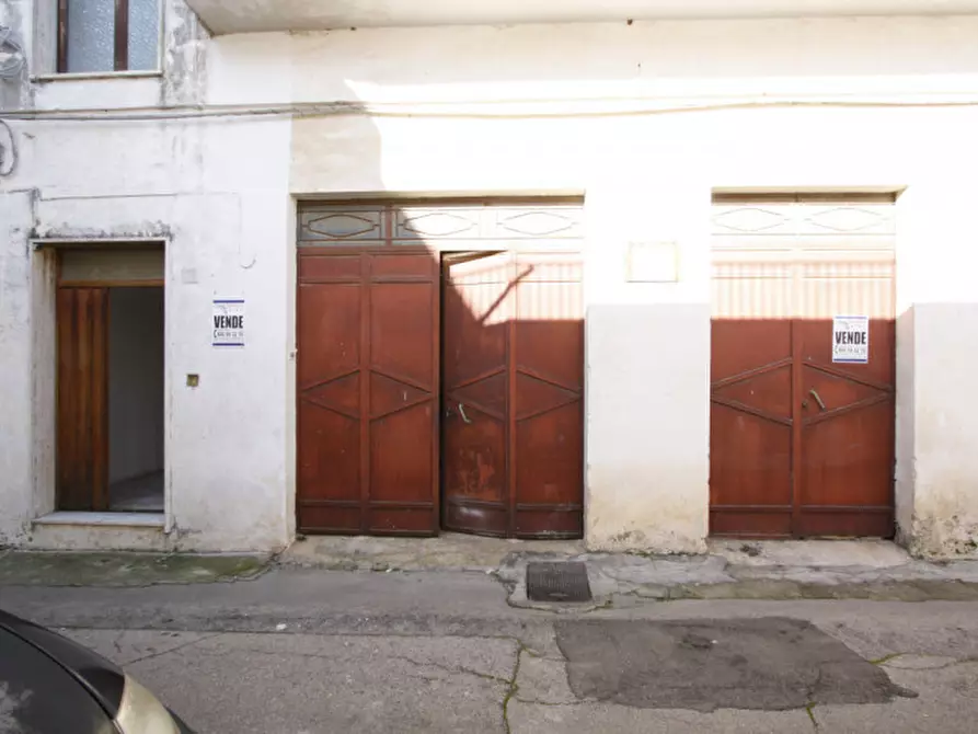 Immagine 34 di Casa indipendente in vendita  in Via Carlo De Cristoforis a Casarano