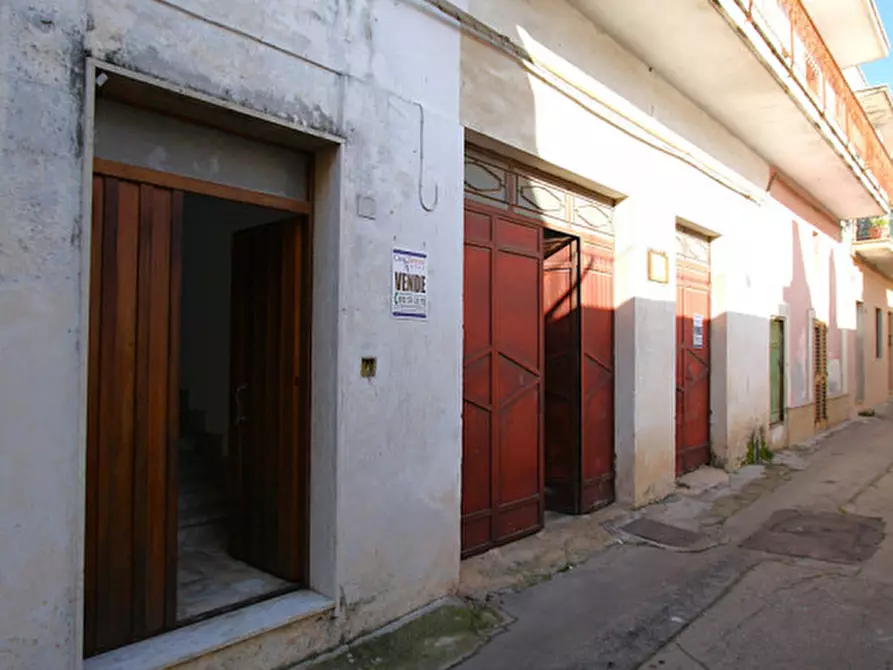 Immagine 50 di Casa indipendente in vendita  in Via Carlo De Cristoforis a Casarano