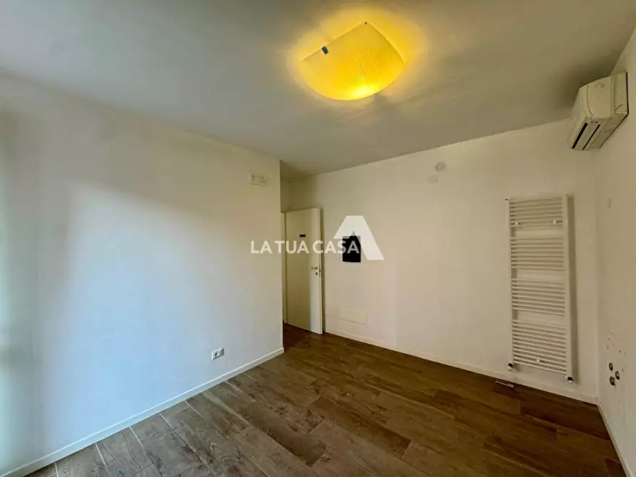 Immagine 6 di Appartamento in vendita  a Verona