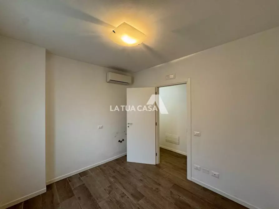 Immagine 17 di Appartamento in vendita  a Verona