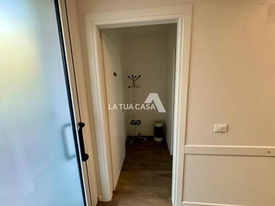 Immagine 18 di Appartamento in vendita  a Verona