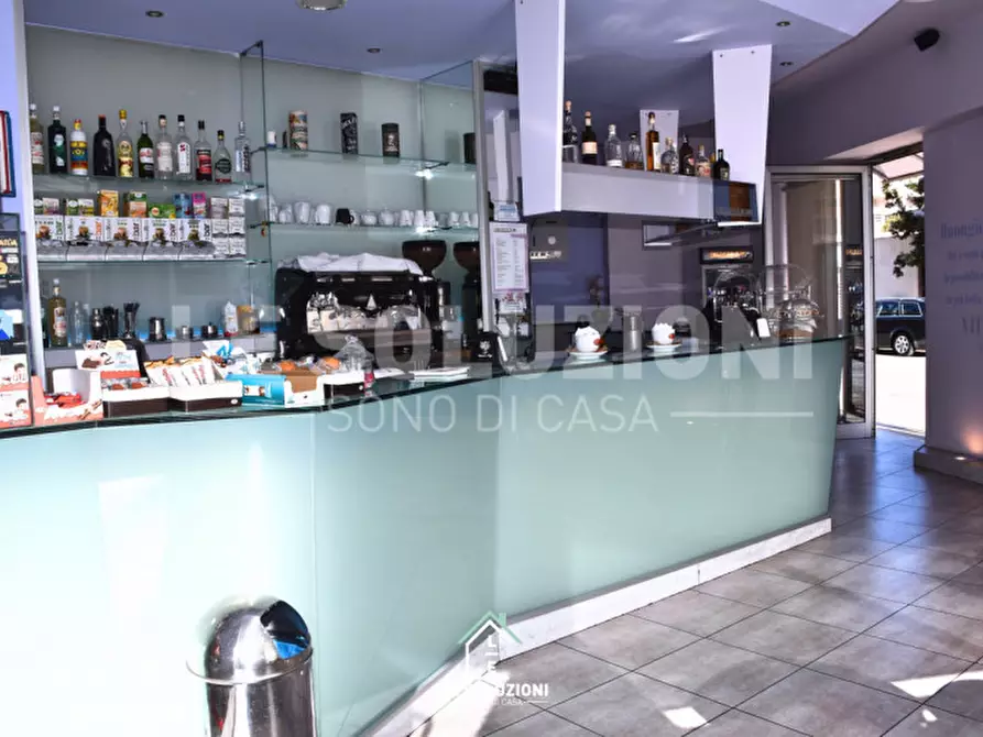 Immagine 4 di Attività commerciale in vendita  in Via tenente sbiroli 22 a Putignano