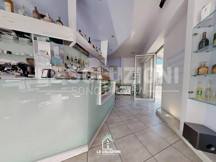 Immagine 11 di Attività commerciale in vendita  in Via tenente sbiroli 22 a Putignano