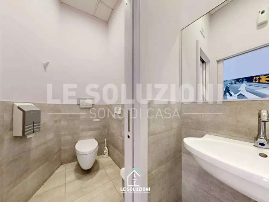 Immagine 13 di Attività commerciale in vendita  in Via tenente sbiroli 22 a Putignano