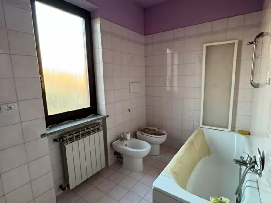 Immagine 6 di Casa bifamiliare in affitto  a Villastellone