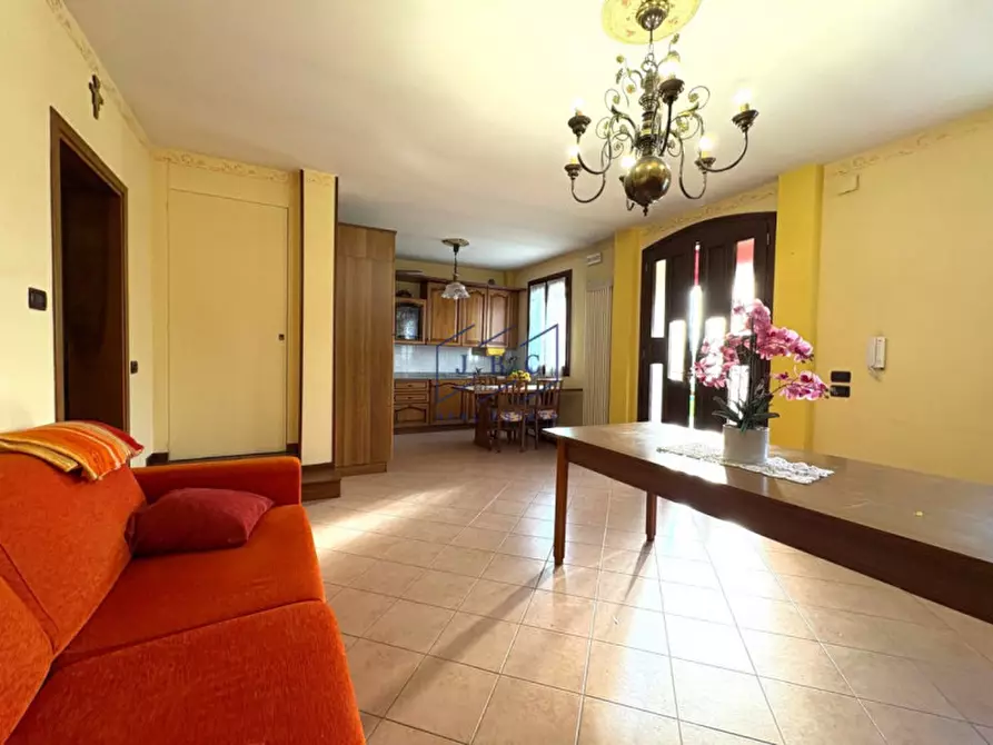 Immagine 16 di Casa bifamiliare in vendita  in Via Soldati a Salgareda