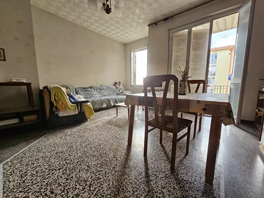 Immagine 4 di Appartamento in vendita  in Via Romagnoli a Savona