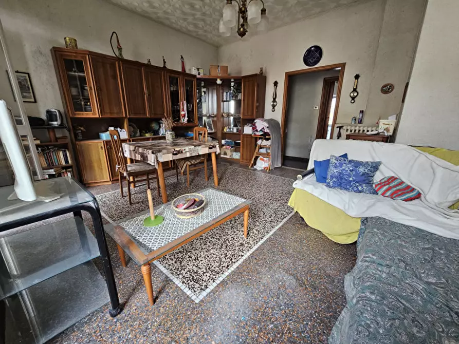 Immagine 5 di Appartamento in vendita  in Via Romagnoli a Savona