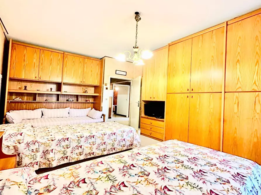 Immagine 10 di Appartamento in affitto  in Via Giuseppe de Robertis, 20 a Roma