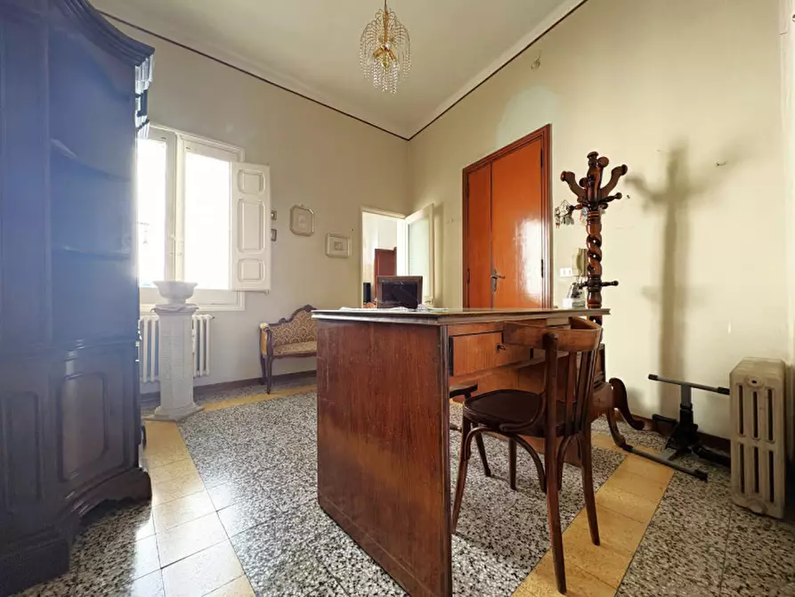 Immagine 11 di Appartamento in vendita  in via Roma 43 a Arnesano