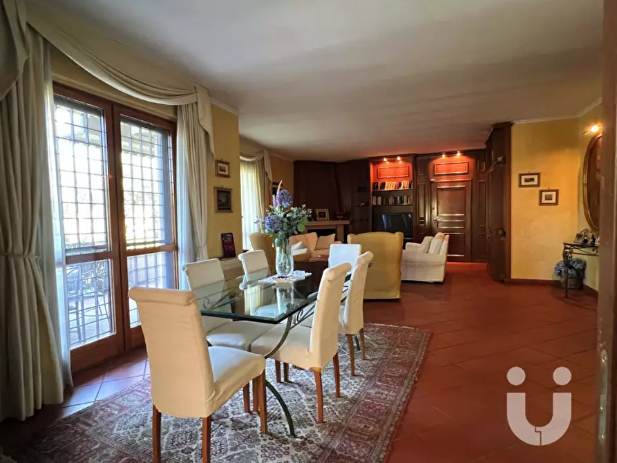 Immagine 11 di Villa in vendita  in Via Odone Belluzzi a Roma