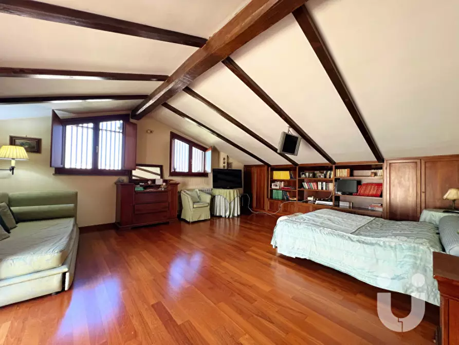 Immagine 17 di Villa in vendita  in Via Odone Belluzzi a Roma