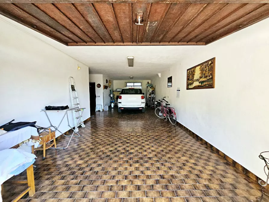 Immagine 20 di Casa bifamiliare in vendita  in VIA CASETTE a Baone