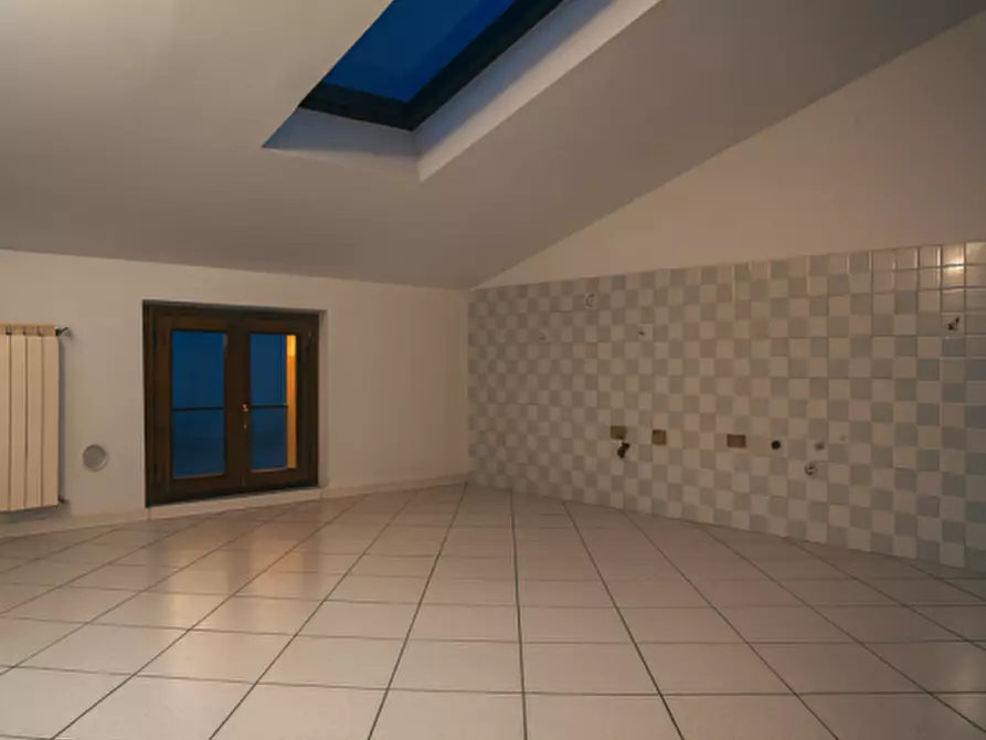 Immagine 5 di Appartamento in vendita  in Via del Campaccio a Prato