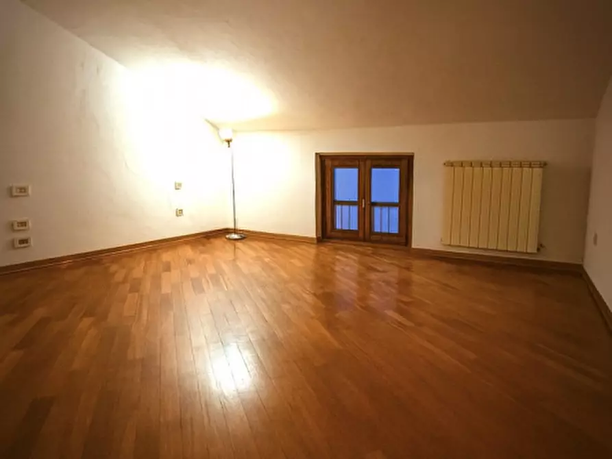 Immagine 9 di Appartamento in vendita  in Via del Campaccio a Prato