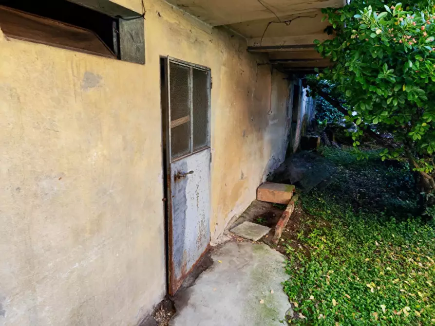 Immagine 1 di Garage in vendita  a Padova