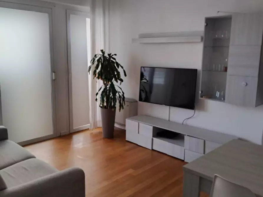 Immagine 2 di Appartamento in vendita  a Senigallia