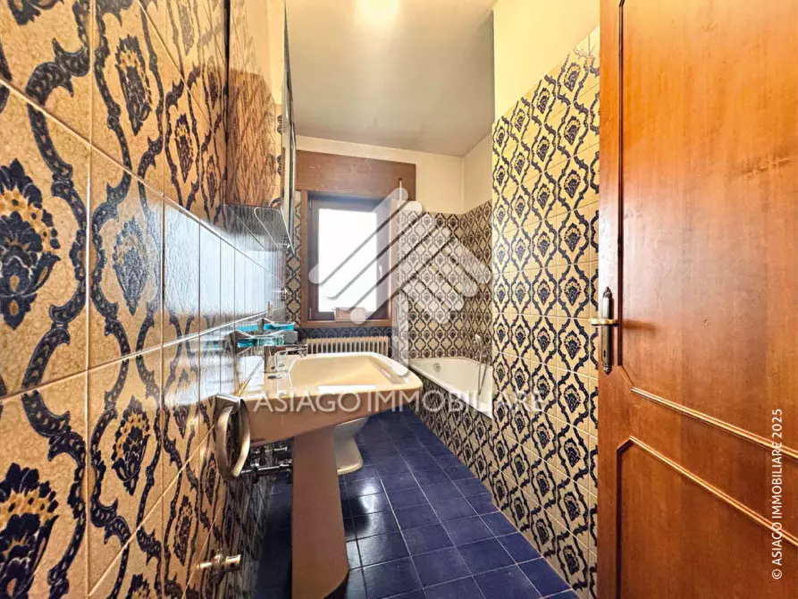 Immagine 14 di Appartamento in affitto  in Via Giovanni Bertacchi a Asiago